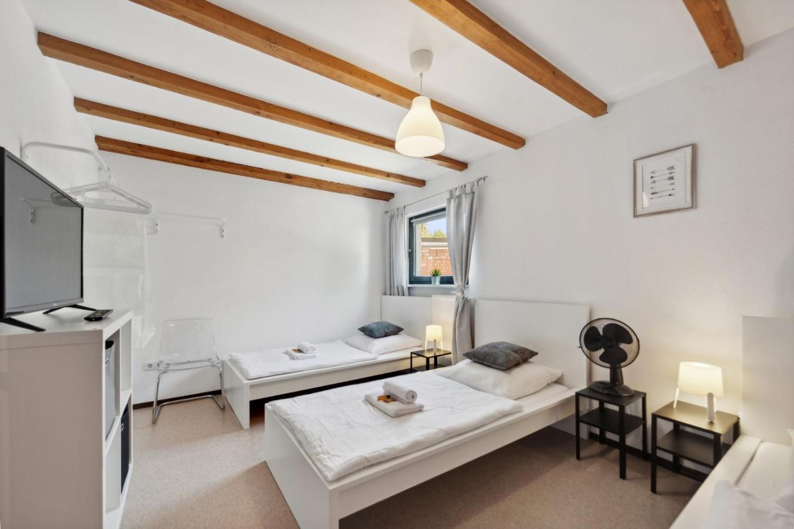 Andriss - Travel & Work - 5 Bedroom - Kitchen - Parking Kaiserslautern Buitenkant foto